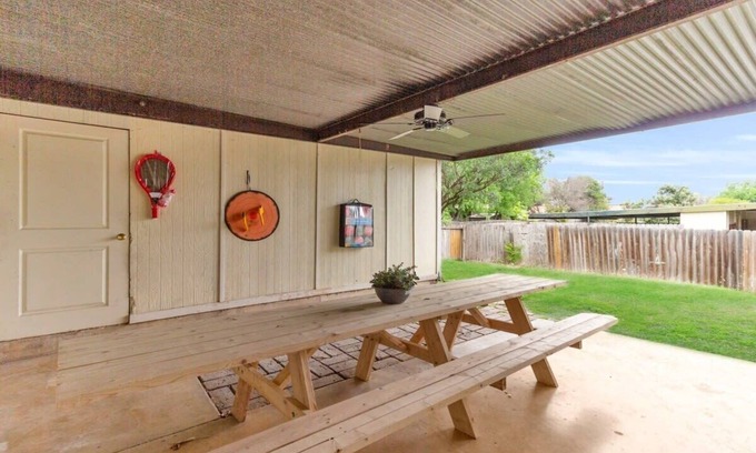 Medical Center District House | Minutes to Zoo & The Alamo! - Northside Hideaway