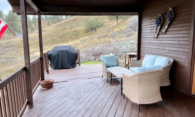 Cascade House | Missouri Canyon Getaway- Close to Missouri River