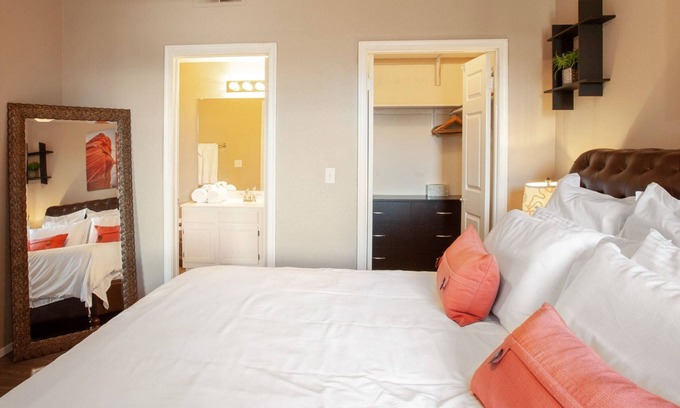 Paradise Valley Village Condo | Modern Condo Near Kierland Commons and Scottsdale Quarter!