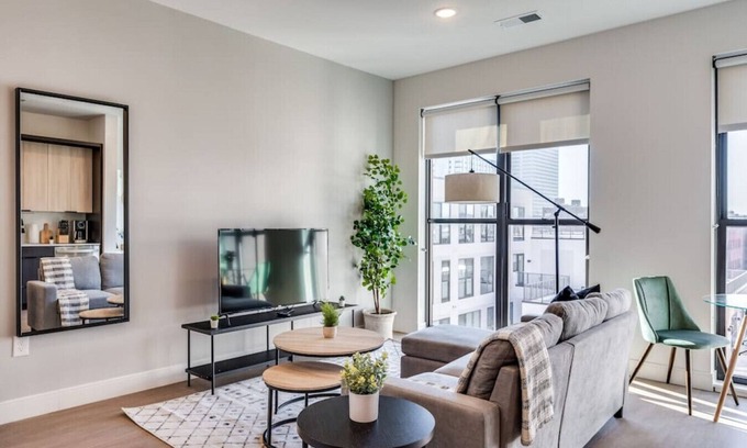 Over-the-Rhine Apartment | Modern Studio Rooftop Gym Near Hard Rock