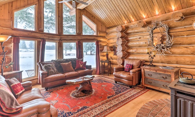 Columbia Falls House | Montana Cabin Getaway > 30 Min to Glacier National Park, with a sauna & fire pit