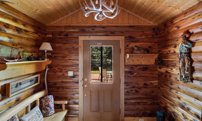 Livingston House | Montana Getaways Near Yellowstone National Park, Chico Hot Springs! Epic Views!