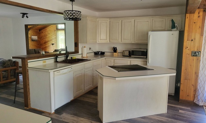 Saddlestring House | Mountain home retreat
