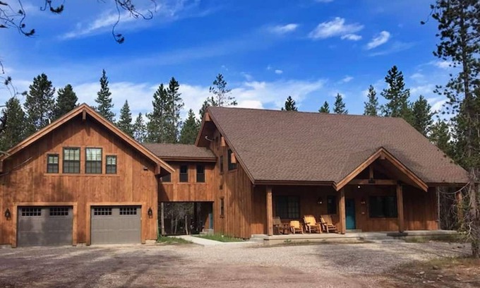 Island Park Cabin | *New Listing* Hot Tub, Indoor Slide, 25 Miles to YNP