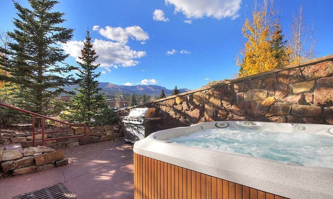 Historic District House | Placer Ridge Lookout-Stunning Townhome-Ski Area Views-Excellent Location!