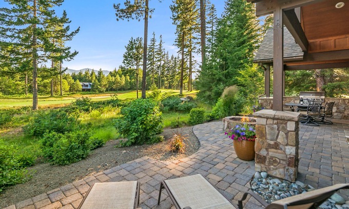 Cle Elum House | Posh Suncadia Retreat on the 18th Fairway! Expertly furnished w/a Hot Tub!