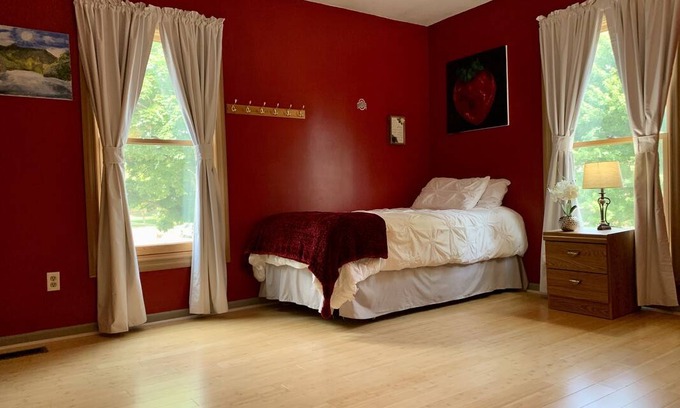 Dublin Resort | Private room ∙ 1 guest