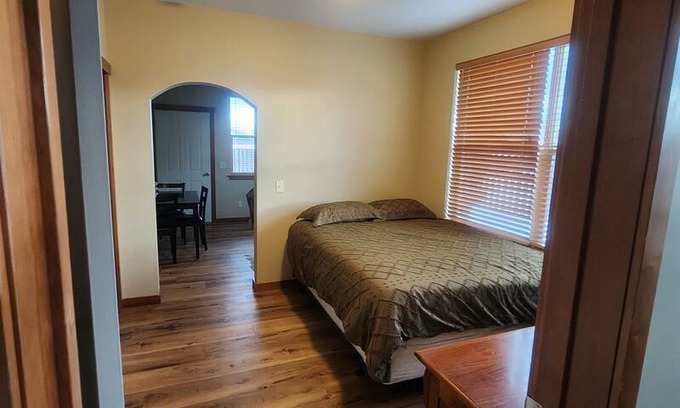 Bozeman Resort | Private room ∙ 1 guest
