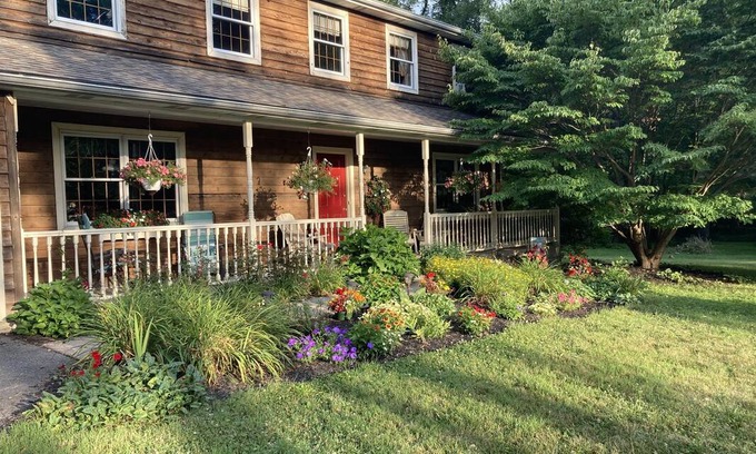 Stormstown Resort | Private room ∙ 2 guests