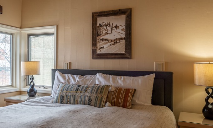 Warm Springs Condo | Prospector 154 - Just Blocks to Bald Mt Skiing and a Hot Tub for Apres Ski