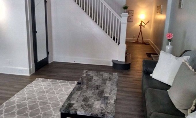 Holy Cross House | Quaintness on Sturm Avenue- 3BD; Pet Friendly next to Downtown Indy