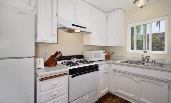 Kensington House | Retreat To The Center Of San Diego And Be Just Minutes From All!
