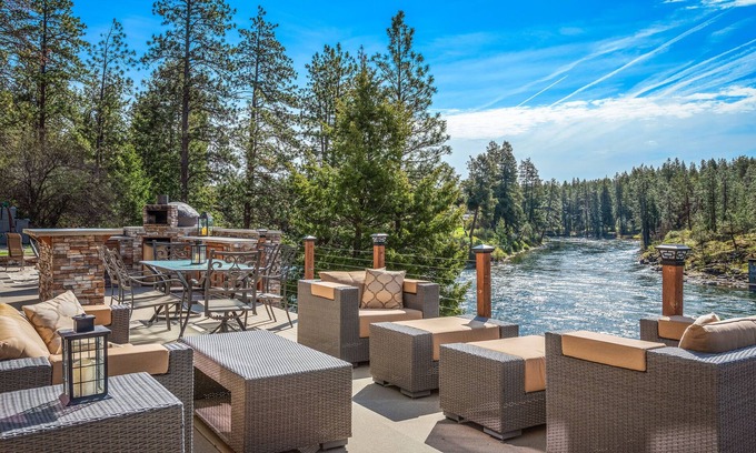 Post Falls House | River front home w/river accessπ£πββπ£ββοΈππ΅ββοΈ