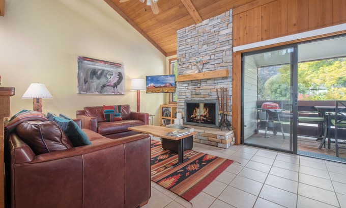 Moose Wilson Road Condo | RMR: Cinquefoil 1613 Condo in The Aspens/Wilson,WY
