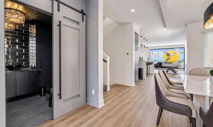 Point Loma House | San Diego! Sleeps 12! Walk to Restaurants! 3 decks