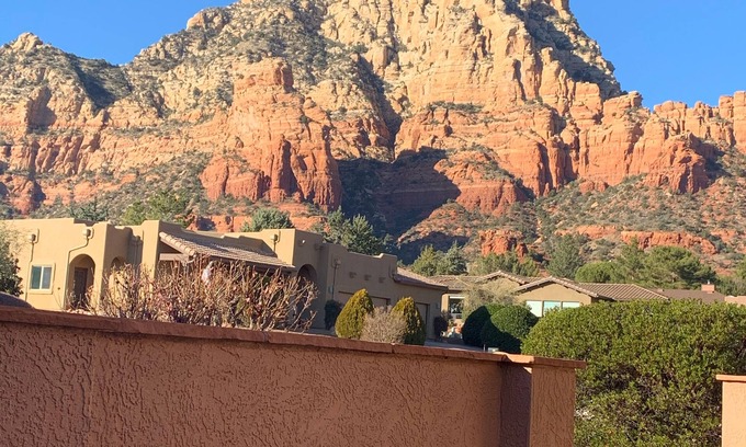 West Sedona House | Sedona Red Rock Views and Dogs are welcome