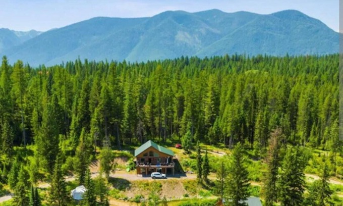 Coram House | Seville Lane Retreat – Cozy 3 Bedroom Home Near Glacier National Park
