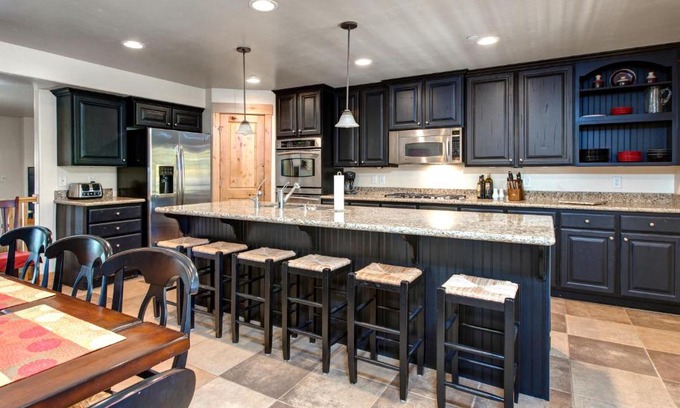 Bear Hollow Village House | Slalom Adventure