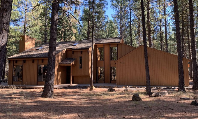 Black Butte Ranch House | SM BBR home - Perfect for two families!
