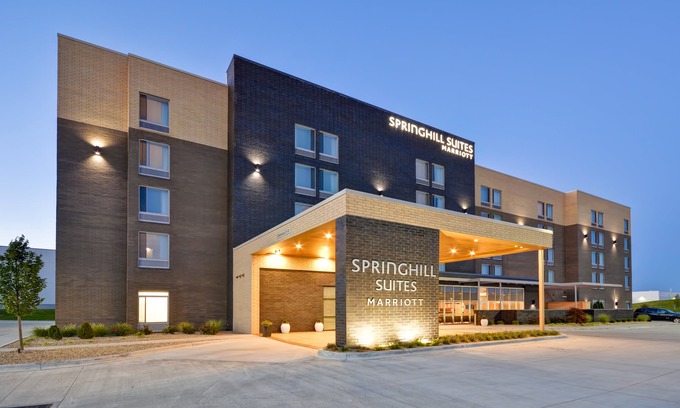 Blue Ash Hotel | SpringHill Suites by Marriott Cincinnati Blue Ash