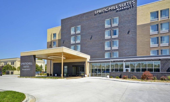 Blue Ash Hotel | SpringHill Suites by Marriott Cincinnati Blue Ash