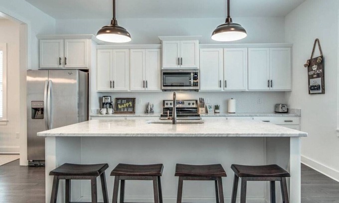 Talbot's Corner House | Stunning New E Nashville Townhouse mins from B'way