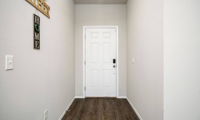 Broken Arrow House | Stylish 3BR Home in Broken Arrow - Luxury, Comfort & Style