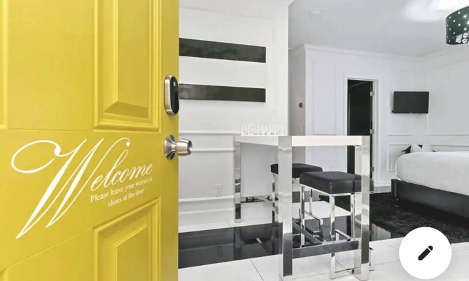 North Park Apartment | Stylish Studio Center of North Park
