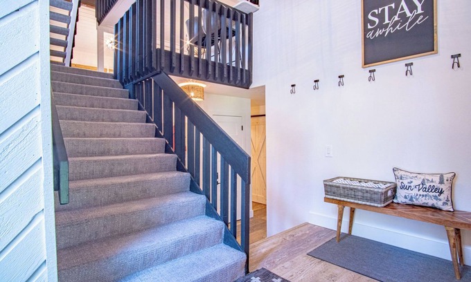 Elkhorn Village Condo | Sunburst 33 - 3BD + Loft + Resort Amenities