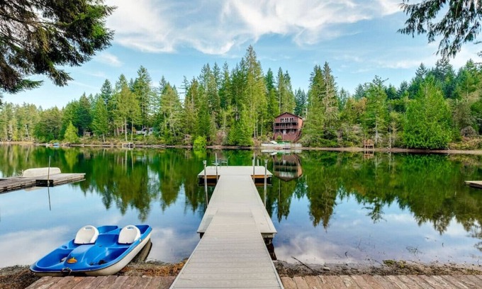 Burley Cabin | Take a Break at Wye Lake - 2 BR Lakefront Cabin