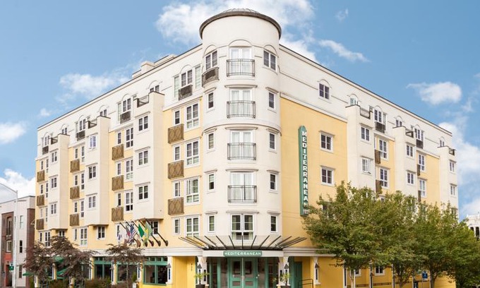Lower Queen Anne Hotel | The Mediterranean Inn