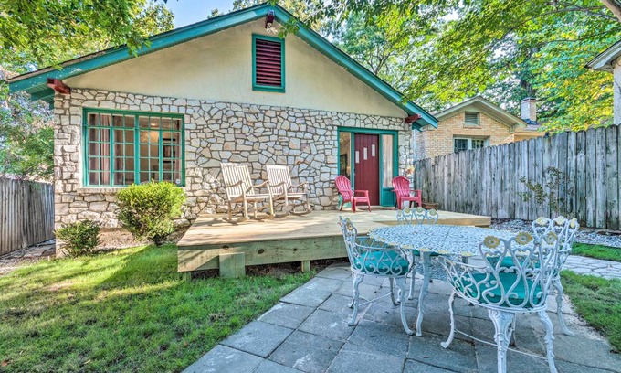 Hot Springs Cottage | 102 m² Cabin ∙ 2 bedrooms ∙ 4 guests