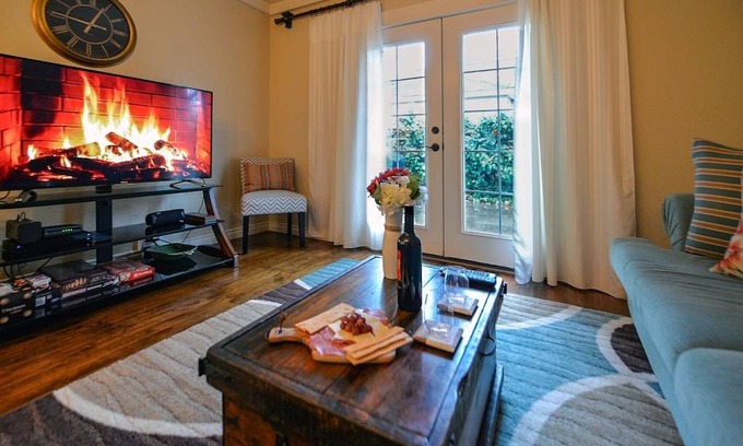Garden District House | ViaLago Charming Mediterranean Villa with Sunny Courtyard in Downtown Coeur
