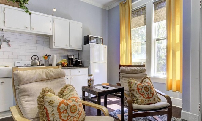Central Midtown Apartment | Vibrant Chic Midtown | Near Overton & Cooper-Young