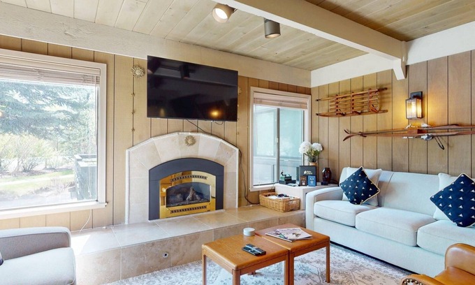 Sun Valley Condo | Villager Condo 1235 - In the Heart of Sun Valley Resort with Resort Pools