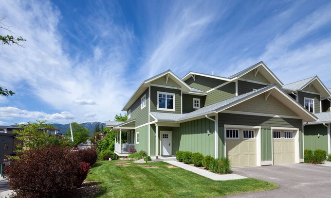 Whitefish House | Whitefish Wanderlust! Pristine 3 bed downtown!