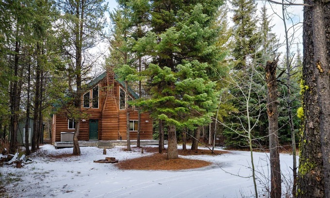 Tamarack Resort House | Wildwood Getaway ~ Just Steps from Lake Cascade