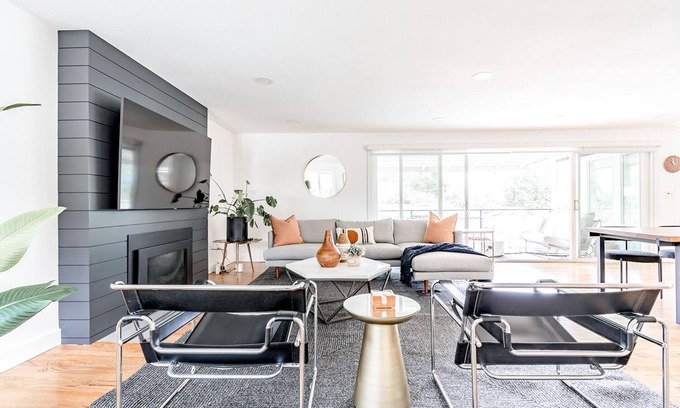 Northeast Bellevue House | Zen 7-BR Paradise w/Lake Views and Grape Garden
