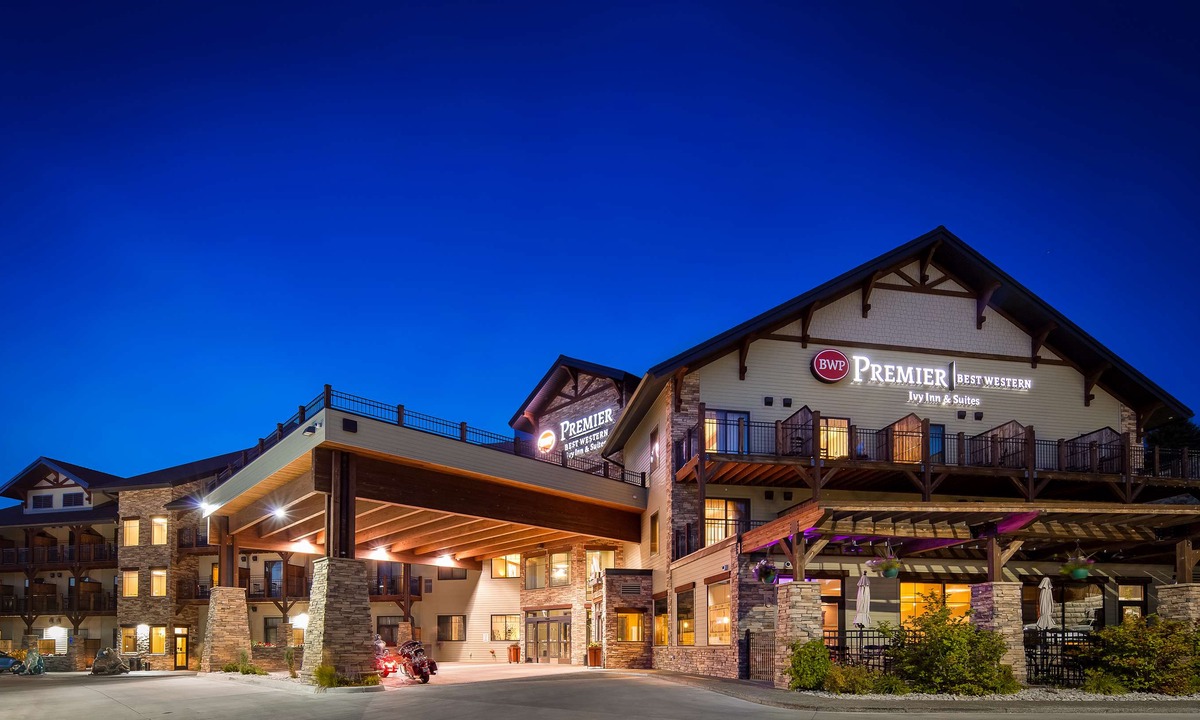 Cody Hotel | Best Western Premier Ivy Inn & Suites