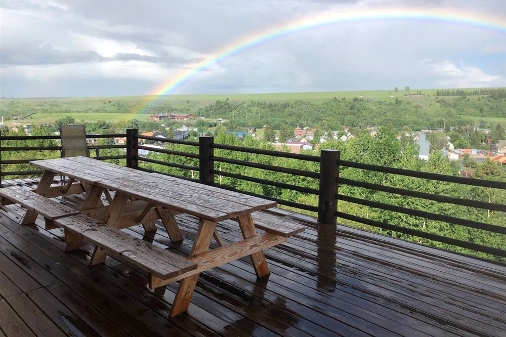 Red Lodge House | 360 views town and ski hill, Hot Tub -Spruce Lodge