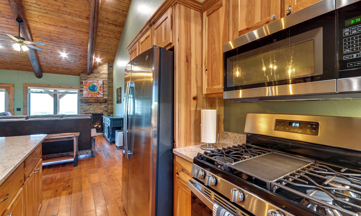 Wapiti House | Spacious Cody Townhome: Private River Access!