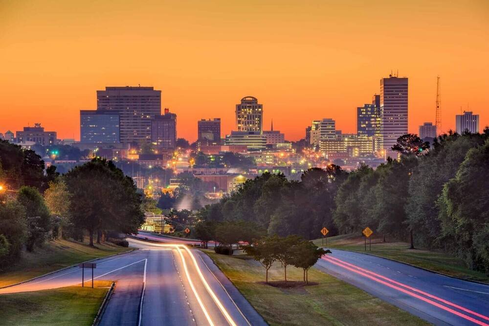 Huntcliff House | Spacious Columbia Getaway Minutes to Downtown!