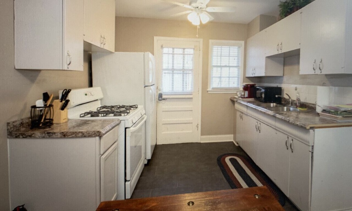 Lenox House | Hip Trendy Midtown Walk2 Overton