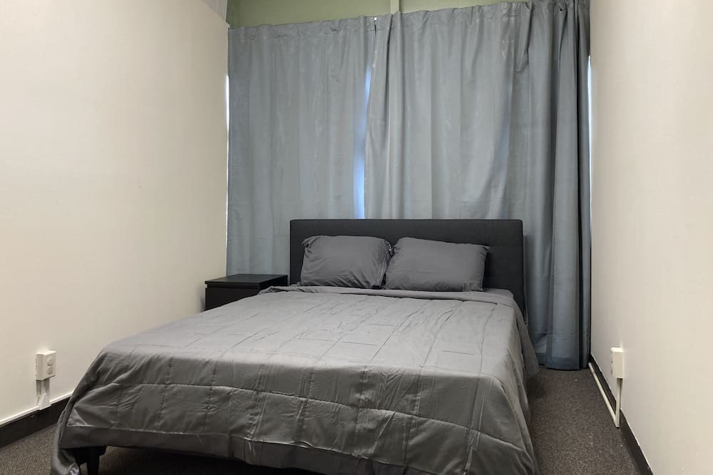 East Pasadena Apartment | One-story 4 bedrooms, 1.5 bathrooms in Pasadena