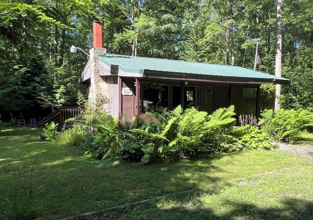 Fleming Cabin | Fantastic 2-bedroom cabin in Black Moshannon State Park. Only 20 mins from PSU!