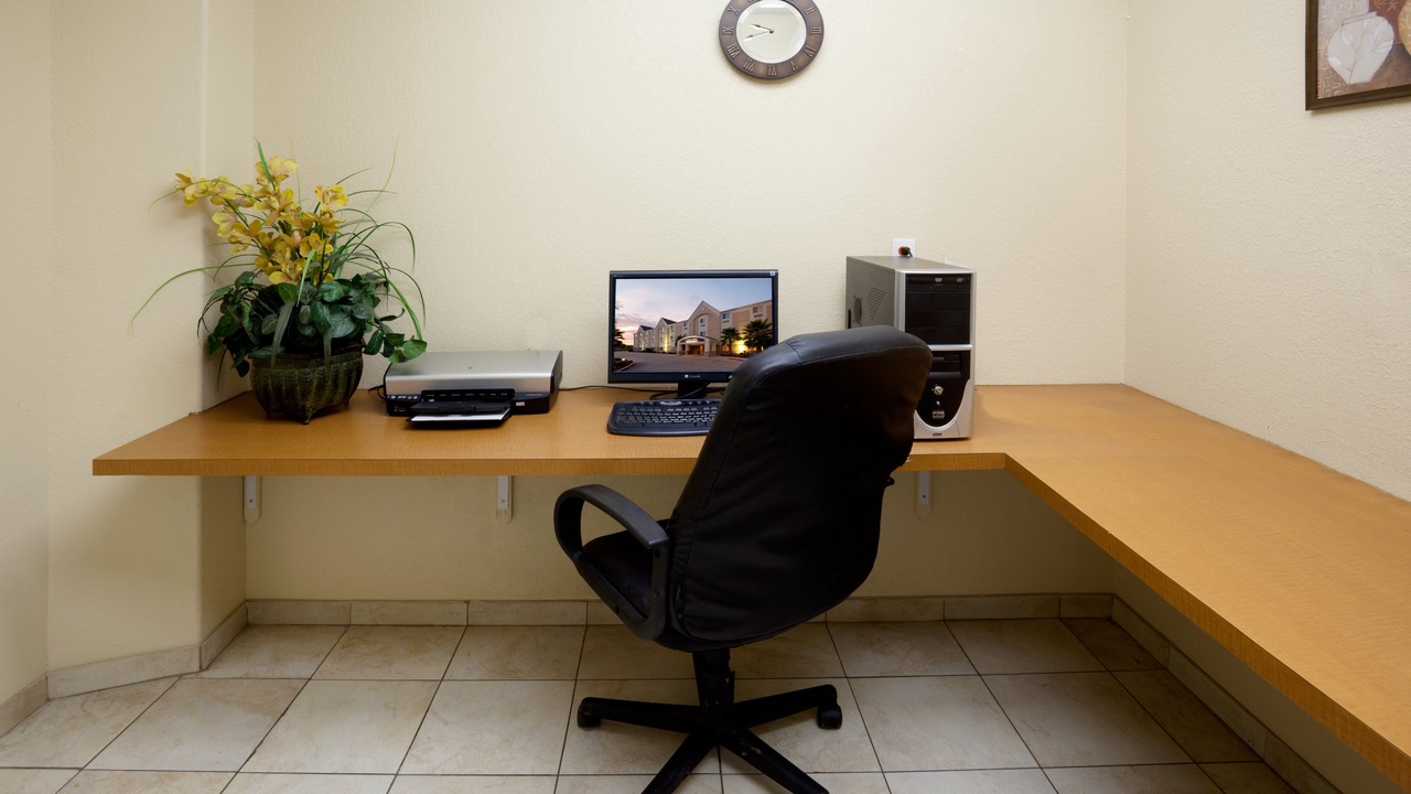 Photo of Livingroom in Central City