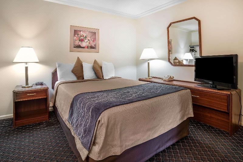 Photo of Bedroom in Lander