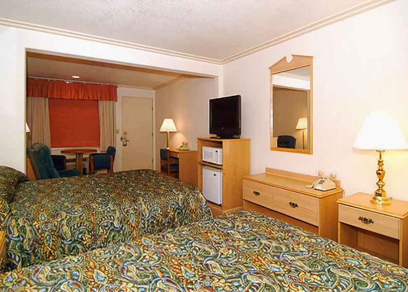 Photo of Bedroom in Lander