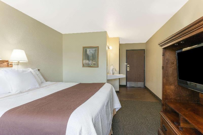 Photo of Bedroom in Wye