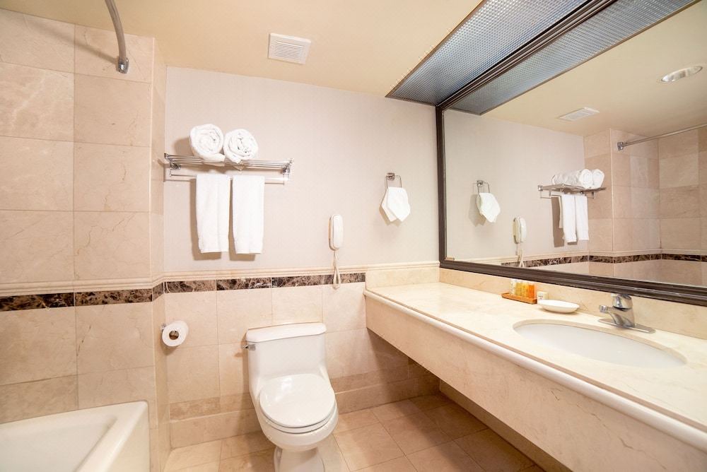 Photo of Bathroom in Wilshire